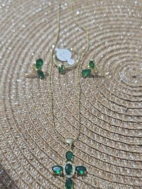Emerald Green Cross Pendant Necklace and Earrings Set - Gold Tone